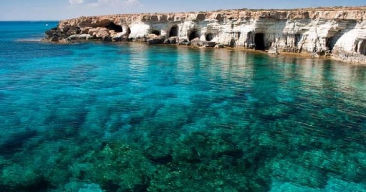 Στο Νοσοκομείο γυναίκα μετά από ατύχημα στις θαλασσινές σπηλιές