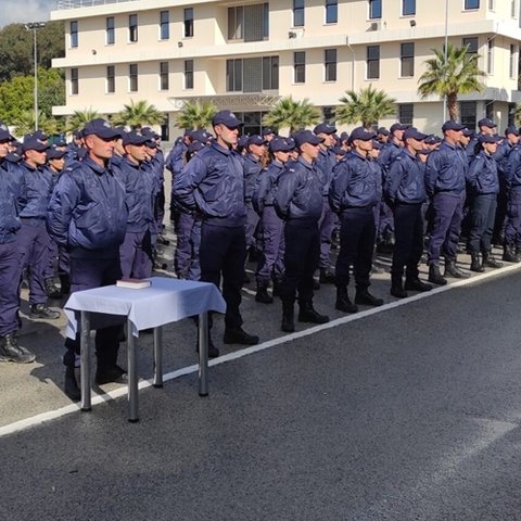 Μετέωροι οι συμβασιούχοι αστυνομικοί-Ζητά ενημέρωση από Χαρτσιώτη για τις ενέργειές του ο Τορναρίτης