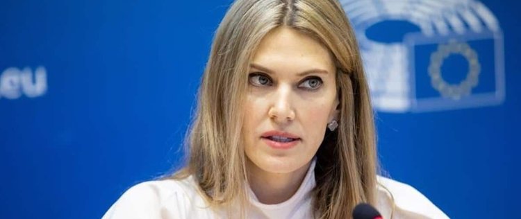 eva_kaili_omologia