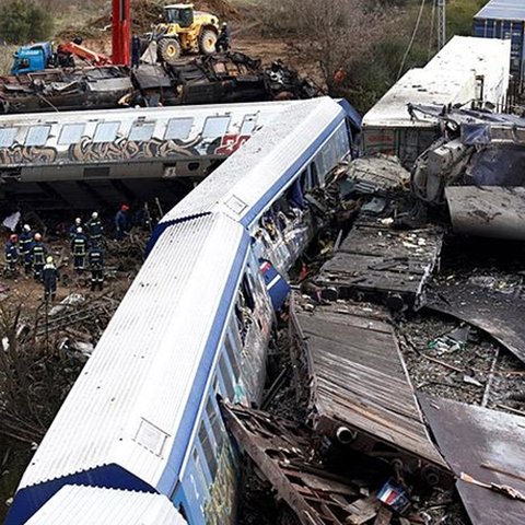 Παραδίδεται το πόρισμα για τα Τέμπη-Δεν αναμένεται να καταδείξει τι προκάλεσε την έκρηξη