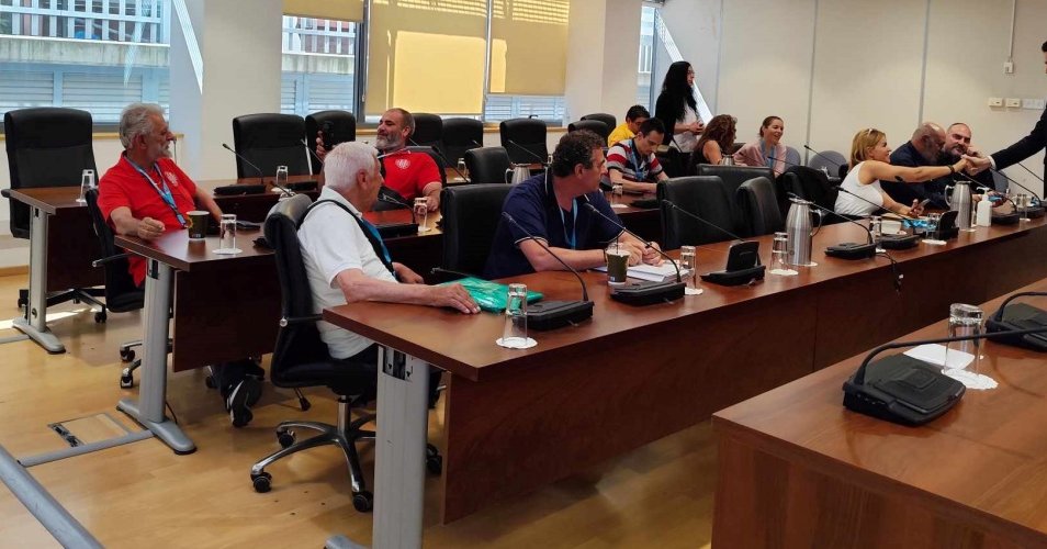 Κλείνουν ιστορικό προσφυγικό σωματείο-Έκκληση για επιείκεια από φίλους και θαμώνες