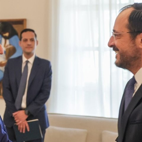 Έφαγε πόρτα από τον Τατάρ ο Χαν, βρίσκεται σε επαφή με την Άγκυρα-«Υψηλή προστιθέμενη αξία από την εμπλοκή της ΕΕ»