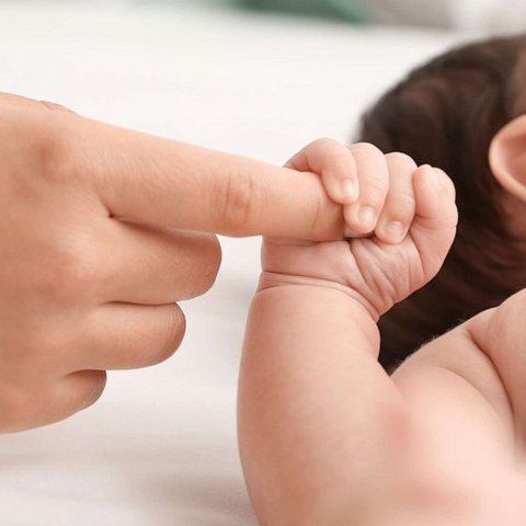 Χαιρετίζει την αύξηση της άδειας μητρότητας το Γραφείο Επιτρόπου Ισότητας Φύλων