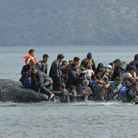 Διασώθηκαν 126 μετανάστες σε τρία περιστατικά νότια της Γαύδου