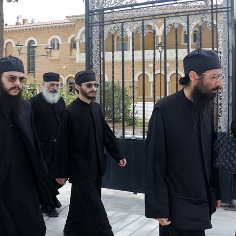 Θέτουν εκ νέου θέμα νομιμότητας για την Ανακριτική Επιτροπή οι δικηγόροι των μοναχών-«Λάθος στοιχεία»