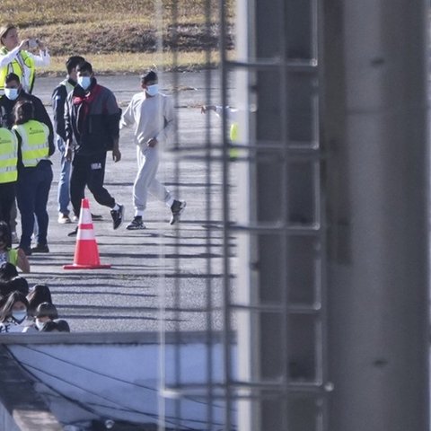 Άρχισαν επιχείρηση για απέλαση μεταναστών οι ΗΠΑ-Έντονη αντίδραση από διεθνή κοινότητα