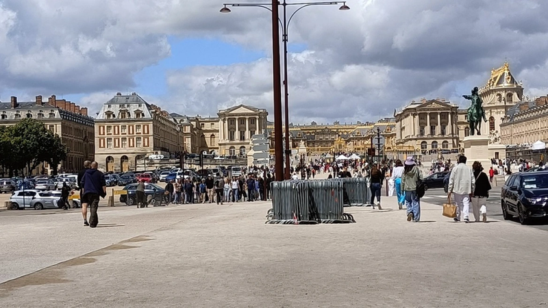 versailles_ekkenosi (1)