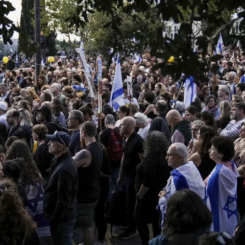 Υπό πίεση βρίσκεται η κυβέρνηση του Ισραήλ από τις οικογένειες των ομήρων-Ζητούν απαντήσεις