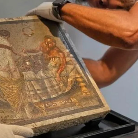 Επιστρέφει στην Πομπηία ρωμαϊκό ψηφιδωτό ερωτικού περιεχομένου που είχαν κλέψει οι ναζί