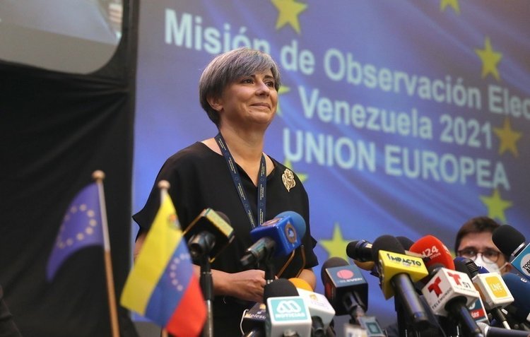 isabella-santos