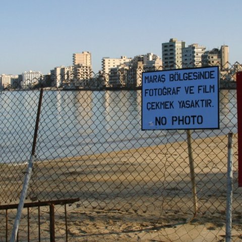 Αντιδράσεις για τη συμμετοχή τουρκοκυπρίων και Ουλουτσάι στην αντικατοχική εκδήλωση του Δήμου Αμμοχώστου