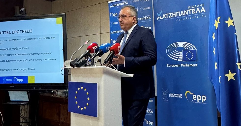 Ισχυρό αποτύπωμα Χατζηπαντέλα στην Ευρώπη με 21 φακέλους-Ο απολογισμός του πρώτου χρόνου
