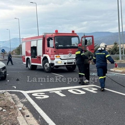 Νεκρός 54χρονος σε τροχαίο στη Λαμία-Το σκυλάκι του διασώθηκε και τον περίμενε δίπλα στο τρακάρισμα