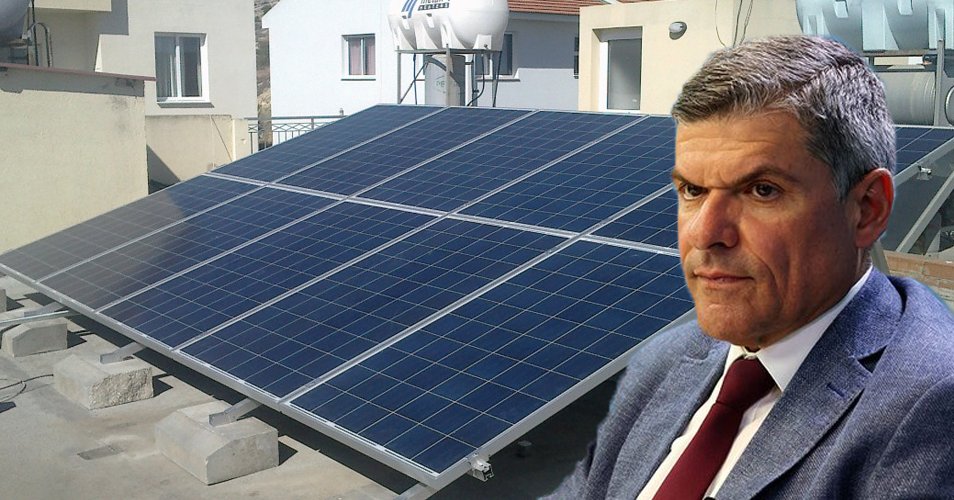 Βήμα προς βήμα οι ενέργειες πριν την αποκοπή οικιακών φωτοβολταϊκών-Τι ισχύει για αδειοδότηση των πάρκων