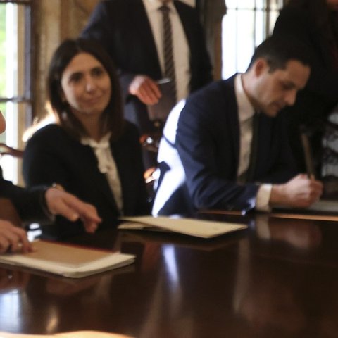 Στην Κύπρο την Κυριακή η Ολγκίν, τη Δευτέρα η συνάντηση με τον Πρόεδρο