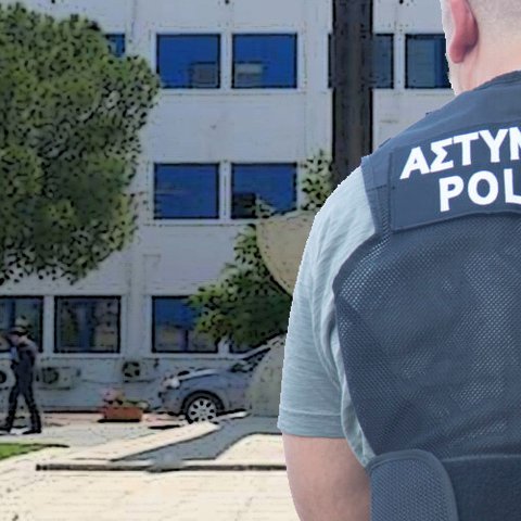 Σε δίκη ο αστυνομικός που απέσπασε €600 μετά από τροχαίο-Άλλα στην καταχώρηση, άλλα είπε της παραπονούμενης