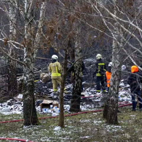 Θρίλερ με την πτώση αεροπλάνου στη Λιθουανία-Το Βερολίνο δεν αποκλείει «εξωτερική ανάμειξη» στη συντριβή