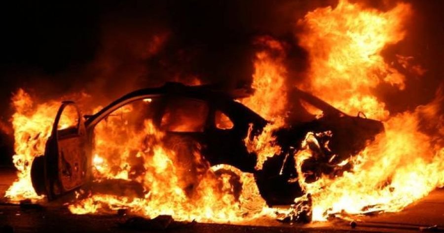 Παρανάλωμα του πυρός όχημα στη Λακατάμια-Ψάχνουν τα αίτια οι Αρχές