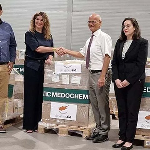 Ευχαριστίες Μποτσουάνα για μεγάλη αποστολή φαρμάκων από την Κύπρο