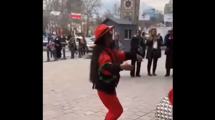 women_dance