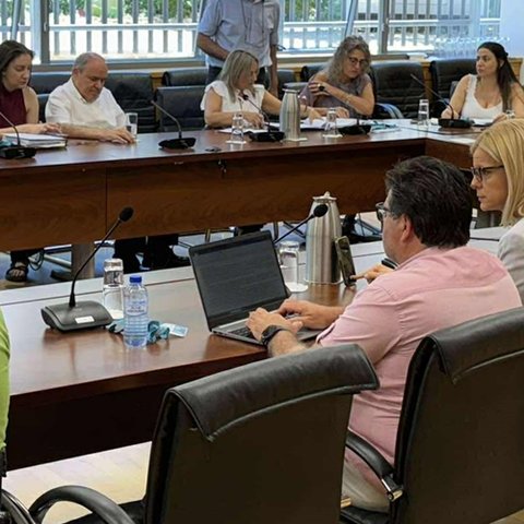 Το 2026 στη Βουλή η ειδική νομοθεσία για αναπηρία-Βάλλουν κατά Υφυπουργείου Πρόνοιας οι οργανώσεις