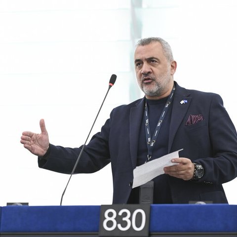 Λ. Φουρλάς: Κίνδυνος ασφάλειας πτήσεων από το παράνομο αεροδρόμιο Τύμπου