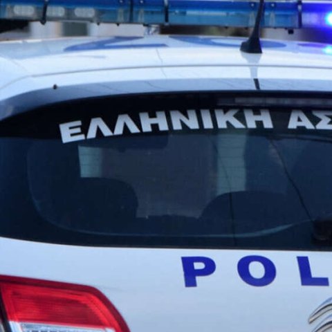 Νέα υπόθεση που θυμίζει «Κωσταλέξι» στην Καλαμάτα-29χρονη είναι κλεισμένη σε κλουβί μέσα στο σπίτι της