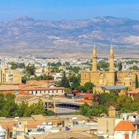 Αντικατοχική διαμαρτυρία στην κατεχόμενη Λευκωσία με σύνθημα «τέλος στον εποικισμό και την κατοχή»
