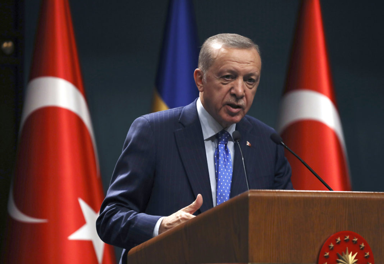 74e5a2e3-7fd5-4fb7-afce-07ec23c6418a.jpg