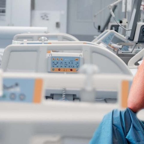 Αχρησιμοποίητες τουλάχιστον 80 κλίνες λόγω έλλειψης νοσηλευτών-Προκαταρκτική συμφωνία ΟΚΥπΥ με συντεχνίες