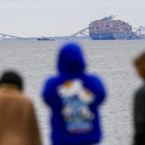 Διάλειμμα στα αυτοκίνητά τους έκαναν οι εργάτες που σκοτώθηκαν στη γέφυρα της Βαλτιμόρης