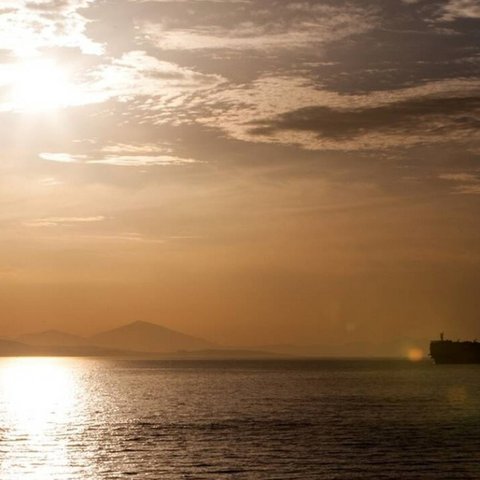 Πορτοκαλί προειδοποίηση με τη θερμοκρασία στους 43 βαθμούς
