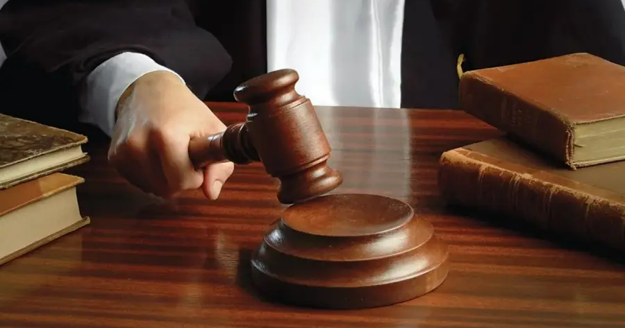 Το Ανώτατο Συνταγματικό ακύρωσε απόφαση εφετείου για τελωνειακή οφειλή
