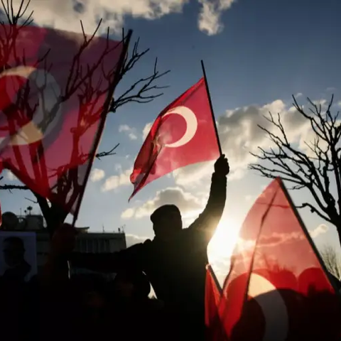 Νέο κύμα συλλήψεων Δημάρχων της αντιπολίτευσης στην Τουρκία