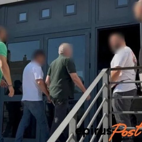 Ξηλώθηκε ολόκληρο το τελωνείο στο Μαυρομμάτι-Απλογούνται οι δεκατέσσερις κατηγορούμενοι