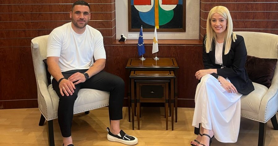 Ο πρώην διαιτητής που κατέρχεται στο στίβο της πολιτικής-Υποψήφιος με τον ΔΗΣΥ ο Δημήτρης Κουμή Ο πρώην διαιτητής που κατέρχεται στο στίβο της πολιτικής-Υποψήφιος με τον ΔΗΣΥ ο Δημήτρης Κουμή