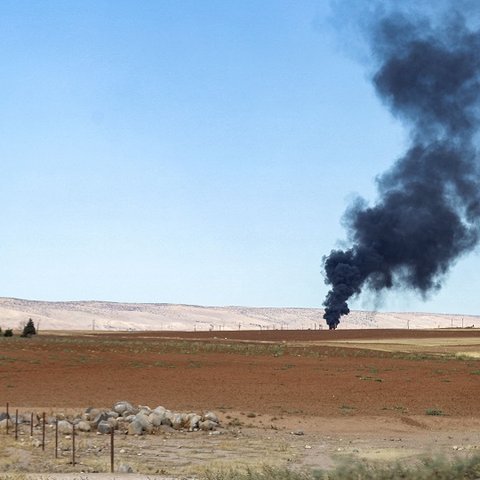 Νέα τουρκικά πλήγματα εναντίον κουρδικών περιοχών στη Συρία