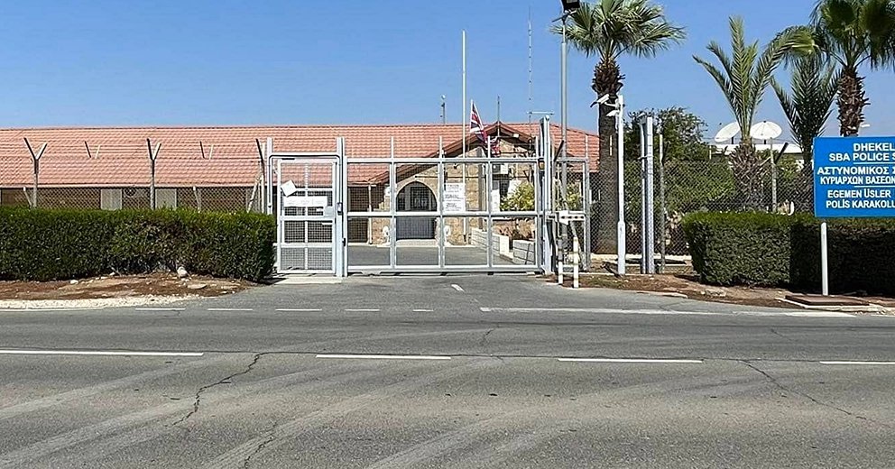 Συνελήφθησαν από τις Βάσεις οι τρεις ανήλικοι μετά την καταδίωξη-Είχαν στην κατοχή τους ναρκωτικά