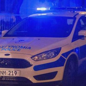 Δεκαπεντάχρονος κυκλοφορούσε με ομοίωμα όπλου-Του πέρασε χειροπέδες η Αστυνομία
