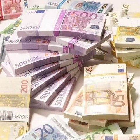 Υπό κράτηση οι δύο συλληφθέντες για ξέπλυμα-Εντοπίστηκαν πάνω από 860 χιλιάδες ευρώ