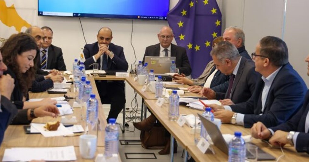 Συνεχίζονται οι συναντήσεις για ΑΤΑ, προσπάθειες αποκλιμάκωσης στα ξενοδοχεία Συνεχίζονται οι συναντήσεις για ΑΤΑ, προσπάθειες αποκλιμάκωσης στα ξενοδοχεία