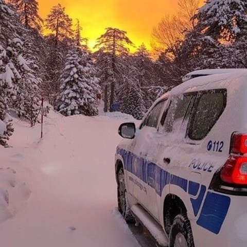 Άνοιξαν όλοι οι δρόμοι για το Τρόοδος-Μόνο για οχήματα με αντιολισθητικές αλυσίδες