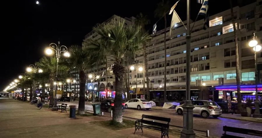 Τον ανέκοψαν για έλεγχο και εντόπισαν μαχαίρι-Συνελήφθη 17χρονος Τον ανέκοψαν για έλεγχο και εντόπισαν μαχαίρι-Συνελήφθη 17χρονος