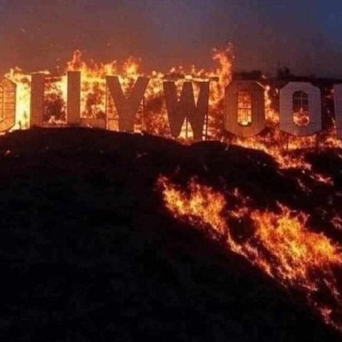 Χαμός με την φλεγόμενη πινακίδα του Hollywood-Τα Fake News δίνουν και παίρνουν (Pics)