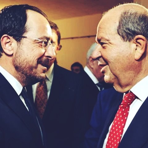 Ακατάπαυστη μουρμούρα Τατάρ από ΗΒ-Κατηγόρησε τον ΠτΔ για εκστρατεία απειλών, προέβαλε απαράδεκτα αιτήματα
