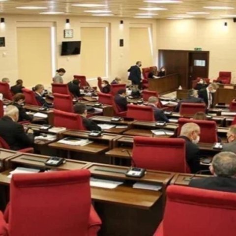 Η κρίση για την «προεδρία βουλής» λύθηκε μέσω Άγκυρας, γράφει ο τ/κ Τύπος