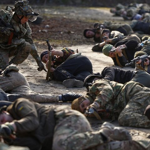 Ουκρανοί στο εξωτερικό κατακεραυνώνουν τον Ζελένσκι-«Δεν τον εμπιστευόμαστε»