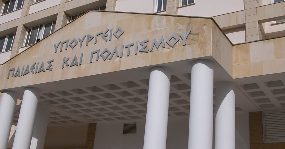 Ανοικτή πρόσβαση στην ιστοσελίδα Ψηφιακό Φροντιστήριο ανακοίνωσε το Yπουργείο Παιδείας