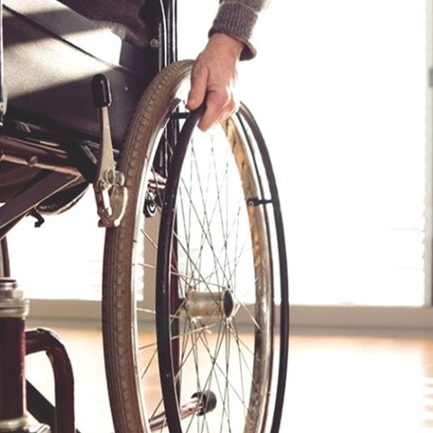 Άνοιξε ο δρόμος για διαχωρισμό ΕΕΕ από επιδόματα αναπηρίας-Φωνές οργανώσεων για καθυστέρηση