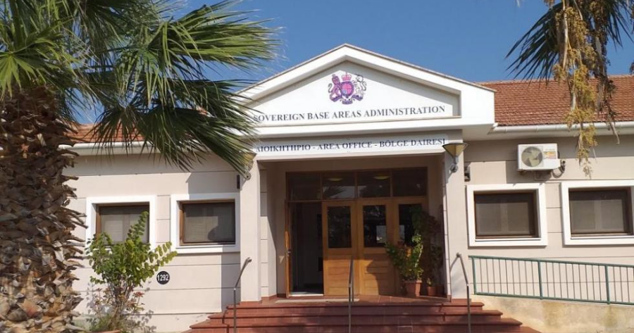 Ενώπιον Δικαστηρίου των Βρετανικών Βάσεων ο 45χρονος που συνελήφθη για την παράνομη ομάδα Ενώπιον Δικαστηρίου των Βρετανικών Βάσεων ο 45χρονος που συνελήφθη για την παράνομη ομάδα